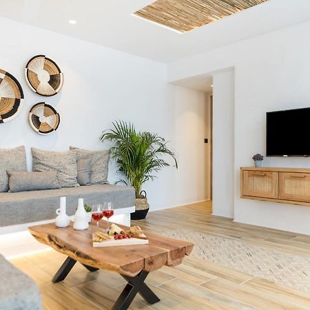 Naxian Icon Luxury Residence 2 Naxos City Екстериор снимка